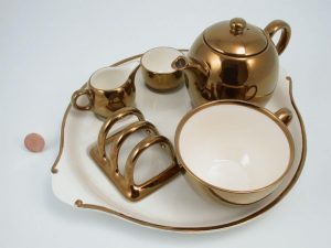 The 5-piece Futura tray